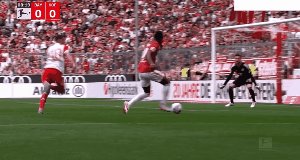 雷竞技官方网站-【德甲】格雷罗、穆勒建功 拜仁2比0科隆